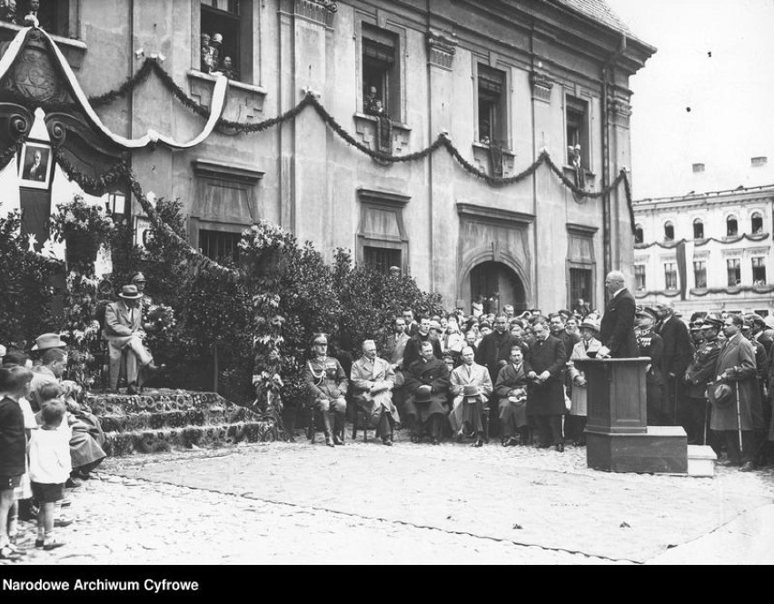 Oficjalne powitanie prezydenta RP Ignacego Mościckiego na rynku w Rawiczu (1929/05/25)