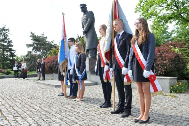 Toruń uczcił 80. rocznicę śmierci Marszałka Piłsudskiego [ZDJĘCIA]