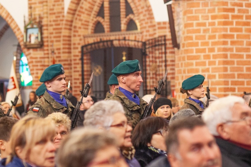 W Święto Niepodległości w Goleniowie odsłonięto Pomnik Rotmistrza Pileckiego
