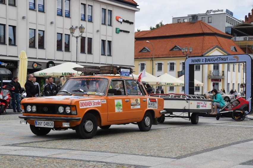 Fiatem 125p dookoła Polski. Rajd dla chorej Haneczki zatrzymał się na Podlasiu (zdjęcia) 