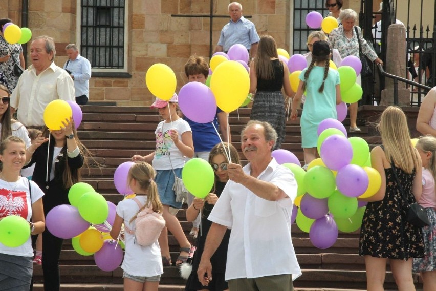 Marsz Dla Życia i Rodziny przeszedł w niedzielę ulicami Kielc. Zobacz zdjęcia i wideo