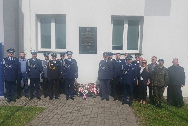 Tak wyglądały VIII obchody Dnia Pamięci Ofiar Zbrodni Katyńskiej w łęczyckiej policji