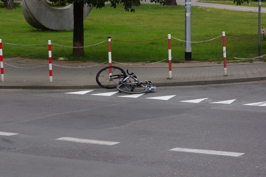 Potrącenie rowerzystki na ulicy Ułańskiej w Kaliszu