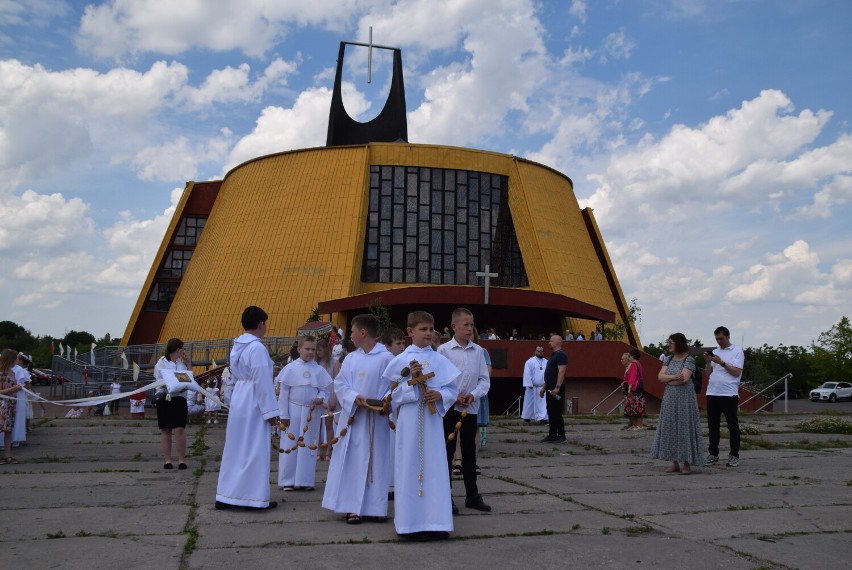 Boże Ciało Gniezno. Procesja w parafii pw. bł. Bogumiła