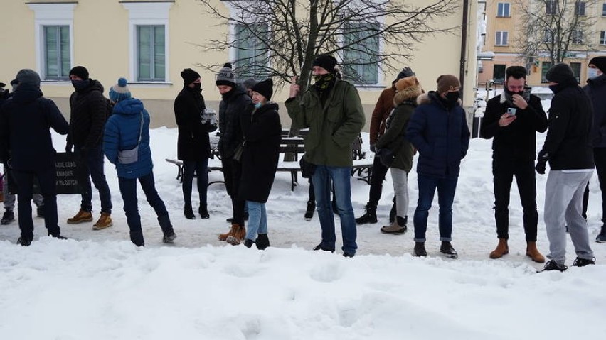 Białystok, Rynek Kościuszki - protest branży weselnej