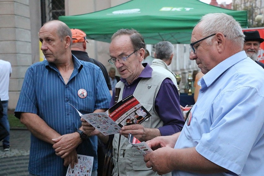 Memoriał Józefa Jankowskiego. Nocne Kryterium Kolarskie w...