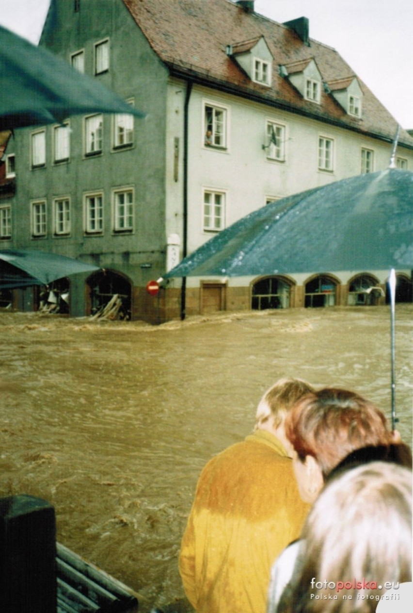 Powódź tysiąclecia w Kłodzku. Zobacz archiwalne zdjęcia! 