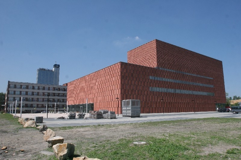 Katowice: Centrum Informacji Naukowej i Biblioteka Akademicka [WIDEO + ZDJĘCIA]