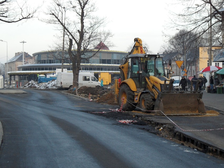 KRÓTKO: Koniec budowy dworca MZKP w Tarnowskich Górach za niecałe dwa miesiące [ZDJĘCIA]