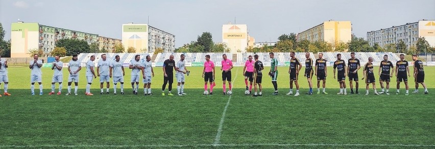 Dni Janikowa 2021. Mecz piłkarski Pectus Football Team kontra Unia Janikowo. Zdjęcia