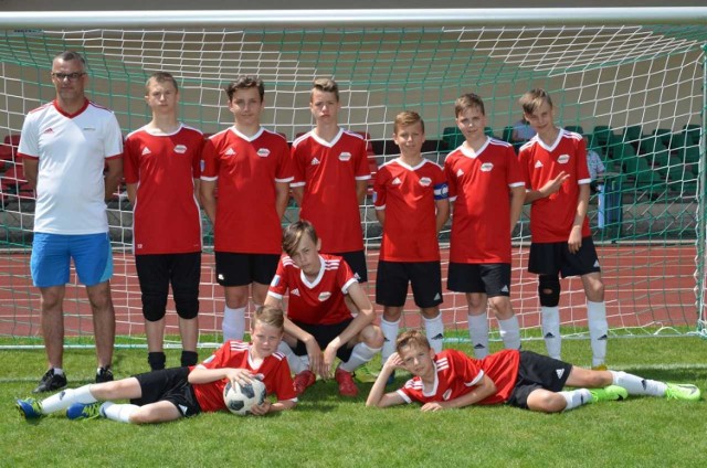 Młodzicy Tucholanki „Czerwoni” doszli do finału turnieju, przegrywając karnymi z Falą Świekatowo.