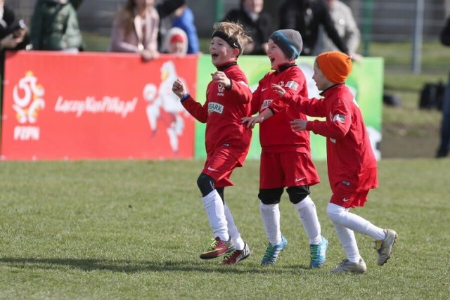 Z podwórka na Stadion o Puchar Tymbarku