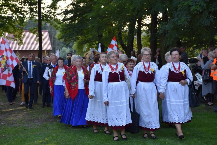 Dożynki Powiatowo -Gminne w gminie Mycielin przyciągnęły tłumy. ZDJĘCIA