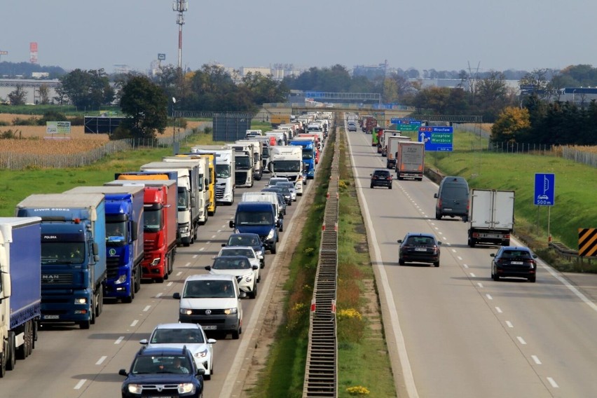 Rozbudowa odcinka A4 z Wrocławia do Tarnowa (337 kilometrów)...