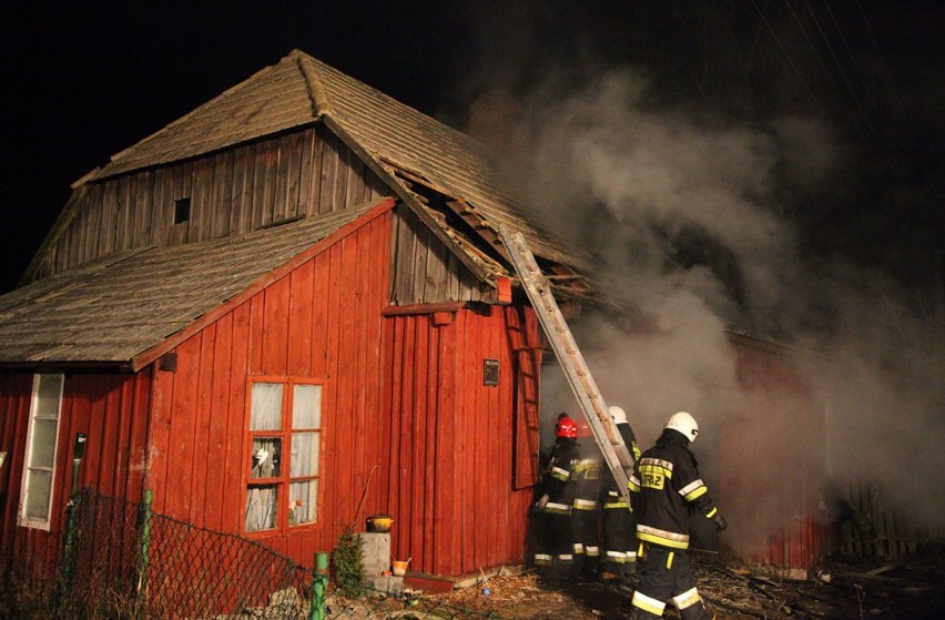 Pożar w gminie Ręczno. Nie żyje 56-letni mieszkaniec spalonego domu