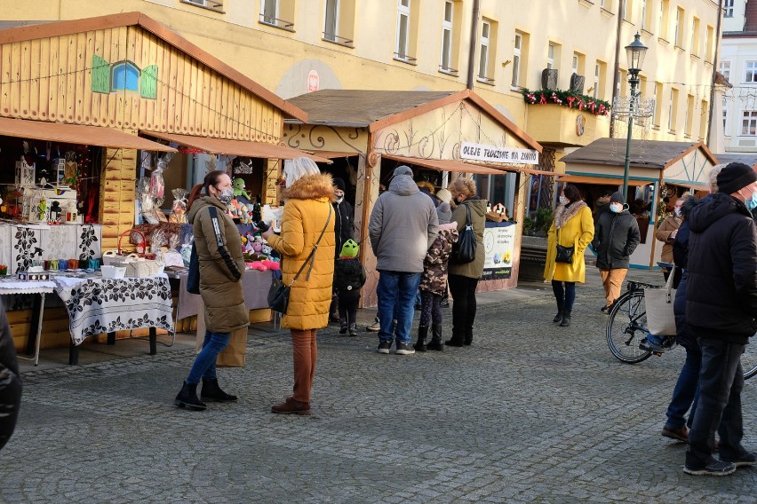 Trzeci dzień jarmarku bożonarodzeniowego w Żarach