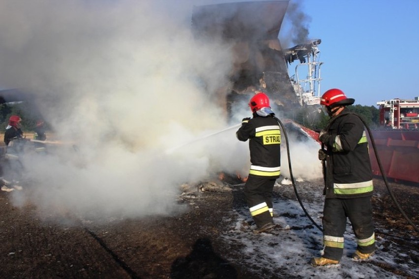 Pożar kombajnu w miejscowości Szyleny