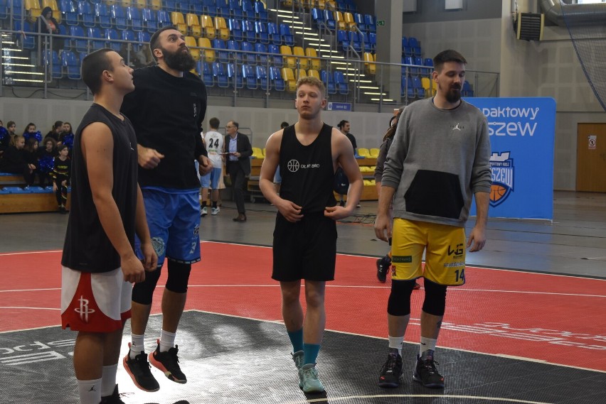 Charytatywny turniej koszykówki 3x3 w Pleszewie