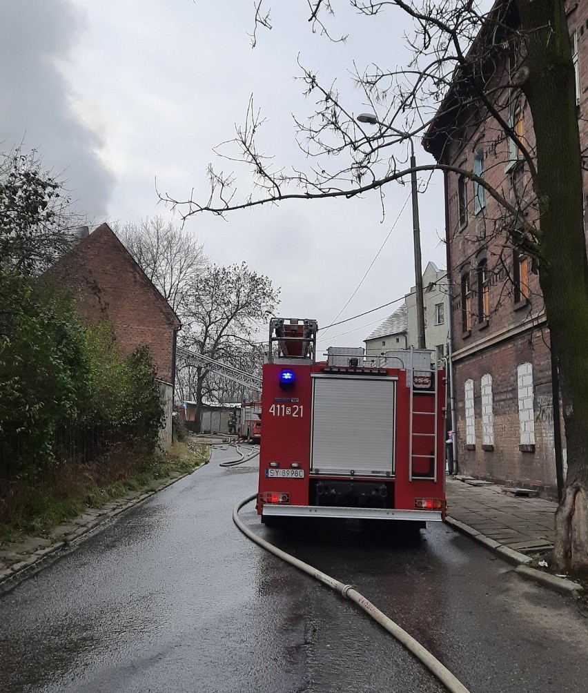 Tragiczny pożar w Bytomiu, w dzielnicy Miechowice. Nie żyje...