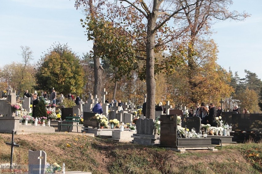 Nie tylko w dzień Wszystkich Świętych odwiedzamy groby...