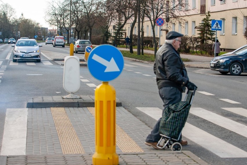 Z pozoru zmiany to większe uprawnienia pieszych - będą oni...