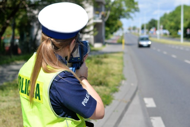 Na konto młodego kierowcy z gminy Lubień Kujawski wpłynęło 15 punktów karnych. ukarany został mandatem w wysokości 2,5 tys. złotych