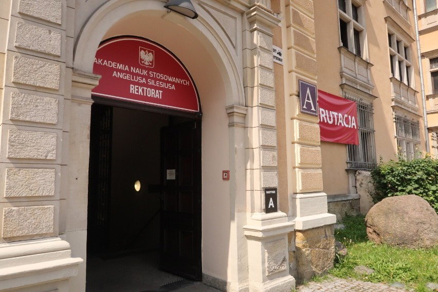 Kampus Akademii Nauk Stosowanych Angelusa Silesiusa w...