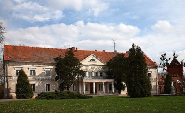 Pałac w Taczanowie Drugim to jeden z ważniejszych zabytków gminy Pleszew