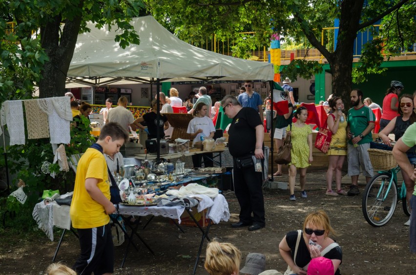 Kolejną okazją do buszowania wśród miliona ciekawych...