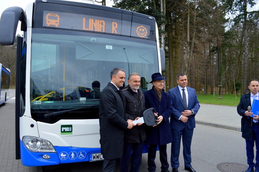 Gdynia ma 10 nowych autobusów [ZDJĘCIA]