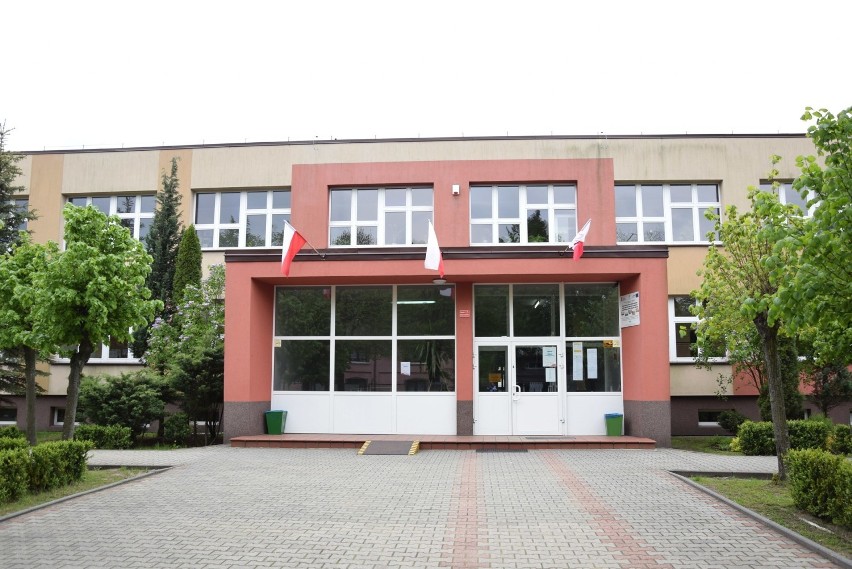Szkoła w Ogrodzieńcu będzie miała większą salę gimnastyczną