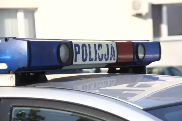 Policja w Jastrzębiu: oblał pracownice moczem