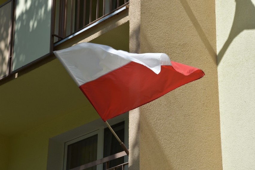 Śrem. Dzień Flagi Rzeczypospolitej Polskiej 2020 [GALERIA]