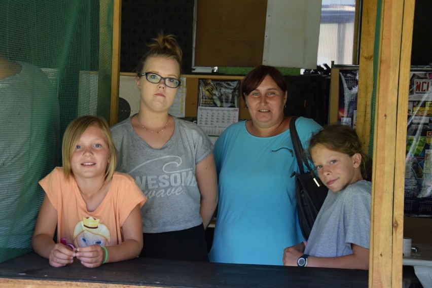 Wychowankowie placówek opiekuńczo-wychowawczych z Lipna z wizytą na strzelnicy w Złotopolu [zdjęcia]