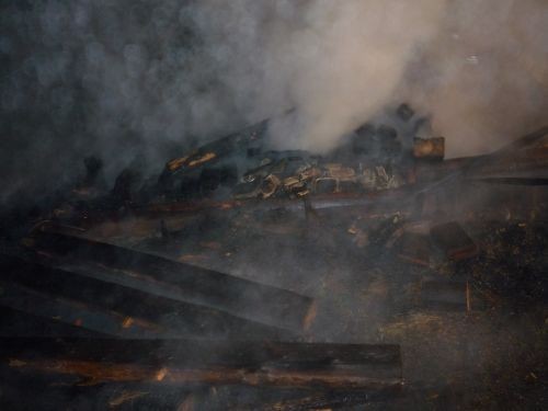 Pożar w Starachowicach. Spłonął budynek gospodarczy [zdjęcia]