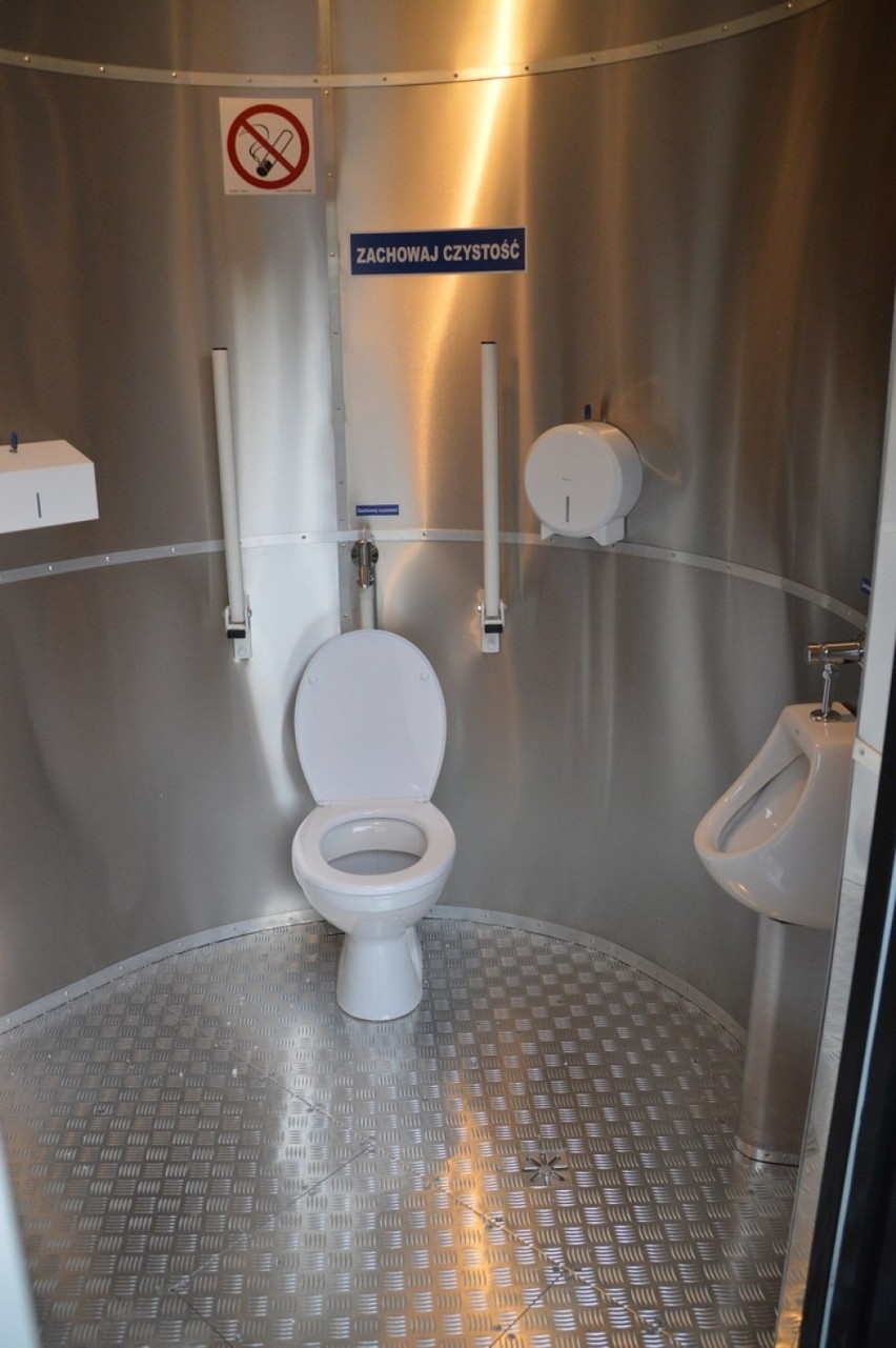 Rawicz. Od 2020 roku wzrośnie cena za korzystanie z wolnostojącej toalety publicznej na miejskim targowisku