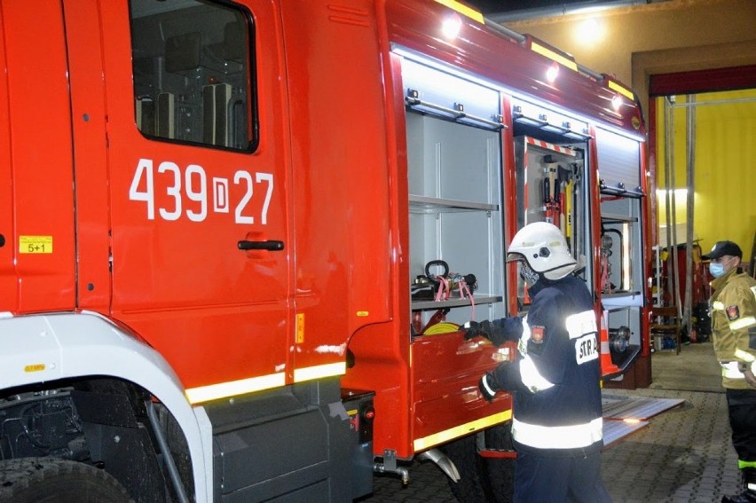 Wąsosz. Ochotnicza Straż Pożarna w Wąsoszu ma nowy wóz bojowy. Strażacy pokazali go mieszkańcom podczas przejazdu przez miasto [ZDJĘCIA]