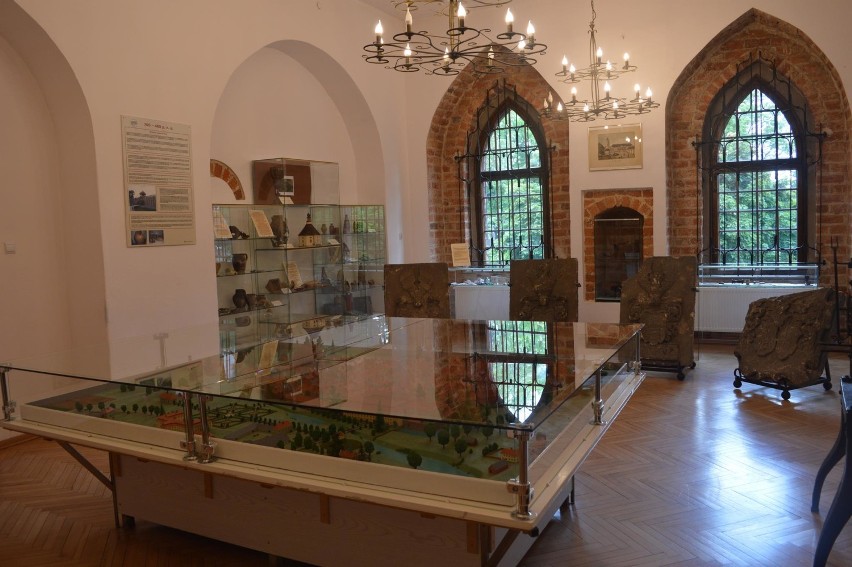 Muzeum Pogranicza Śląsko - Łużyckiego w Żarach jest czynne w...
