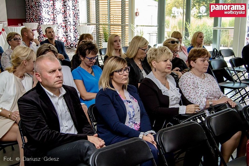 W wałbrzyskim Aqua Zdroju odbyła się uroczystość z okazji Dnia Edukacji Narodowej