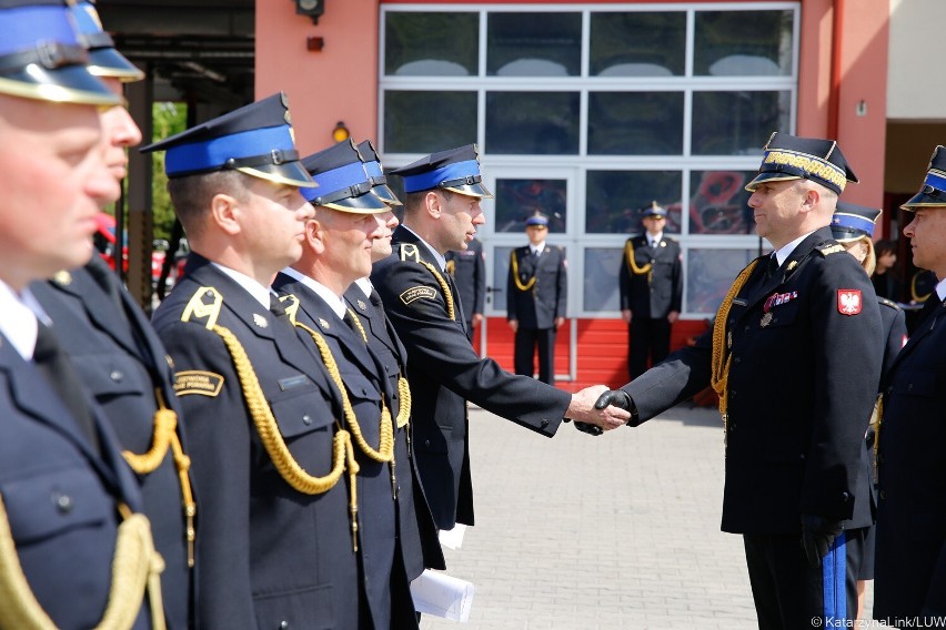 Dzień Strażaka w Lublinie. Wręczono odznaczenia, awanse oraz przekazano nowe samochody pożarnicze
