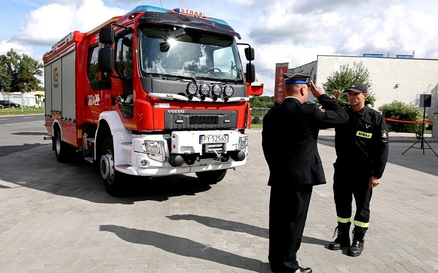 Strażacy z Leszna pokazali najnowsze inwestycje w komendzie