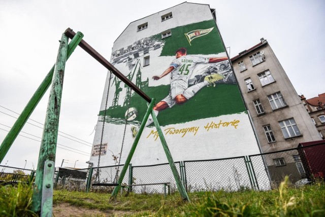 Nowy mural Lechii Gdańsk tuż obok Europejskiego Centrum Solidarności