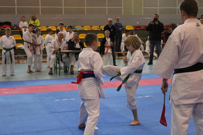 Dobre wyniki słupskich zawodników w turnieju karate [zdjęcia]