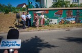 Mural w Jastrzębiej Górze na 100-lecie. To huczny początek urodzin, których obchody potrwają do 2022 roku. Jastrzębia świętuje!