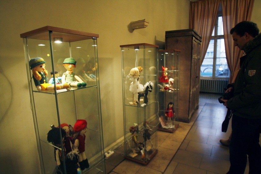 Wystawa lalek w Legnicy (ZDJĘCIA)