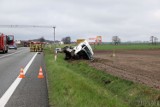 Wypadek na obwodnicy Opola. Zderzyły się dwa samochody ciężarowe, dostawczy bus i osobówka. Jedna osoba jest poszkodowana