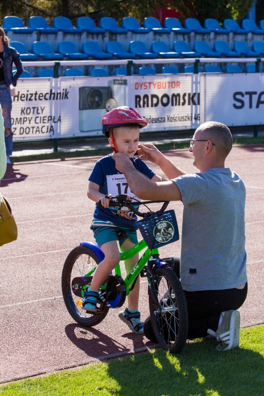 Dziecięce zawody Rowerkowe na stadionie OSiRu w Starogardzie Gdańskim