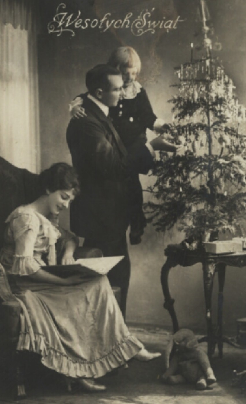 Na początku XX wieku świąteczne kartki  wyglądały inaczej niż obecnie. 