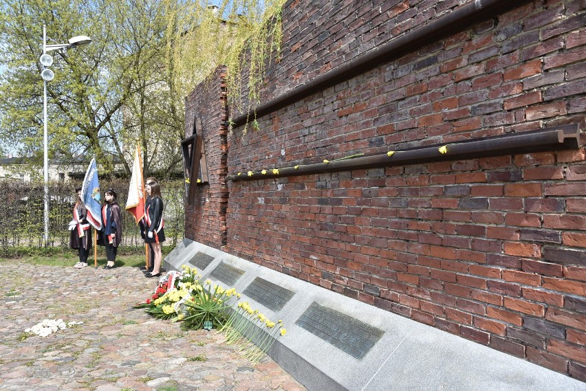 Częstochowa. Uroczystości 76. rocznicy powstania w getcie warszawskim ZDJĘCIA