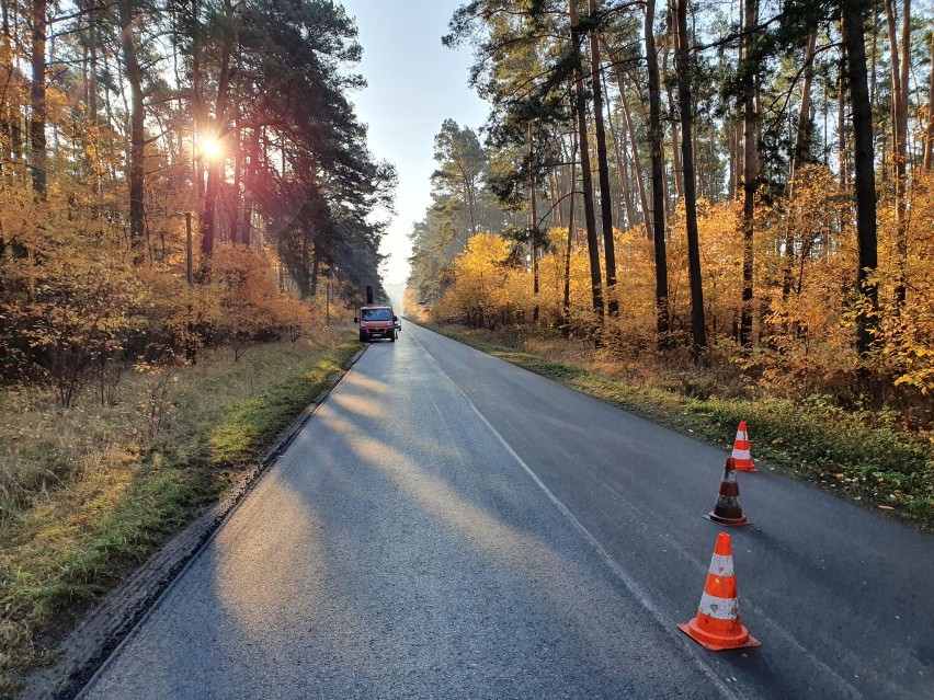 W roku 2021 udało się zmodenizować ponad 62 km dróg...